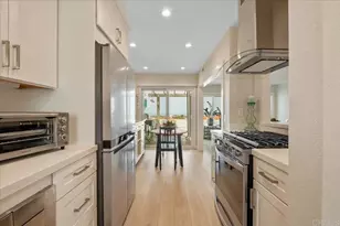 6757 Heath Ct, Carlsbad, CA 92011 - Photo 14