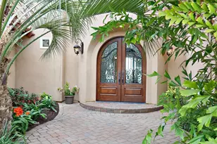6811 Vianda Ct, Carlsbad, CA 92009 - Photo 8