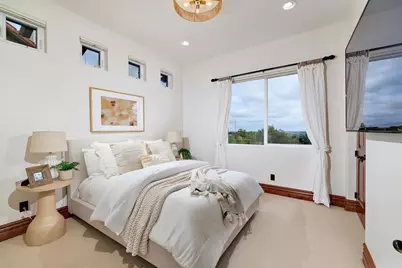 6811 Vianda Court, Carlsbad, CA 92009 - Photo 16