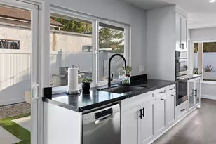 110 Turner Ave, Encinitas, CA 92024 - Photo 4