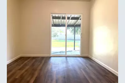 424 N Lazard Street, San Fernando, CA 91340 - Photo 10