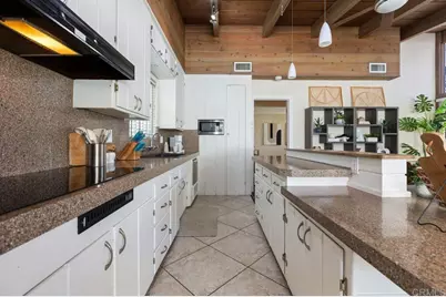 367 Beech Ave, Carlsbad, CA 92008 - Photo 12