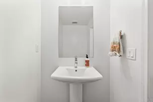 1763 Laurelwood Wy, Oceanside, CA 92057 - Photo 30