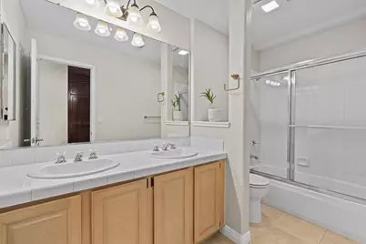 7004 Vista Olas, Carlsbad, CA 92009 - Photo 36