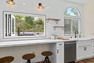 7004 Vista Olas, Carlsbad, CA 92009 - Photo 10