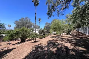 2245 Maelee Dr, Vista, CA 92084 - Photo 24