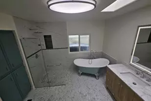 8975 Lawrence Welk Dr, Escondido, CA 92026 - Photo 14
