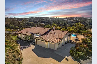 27051 Toyon Ridge Trail, Valley Center, CA 92082 - Photo 2