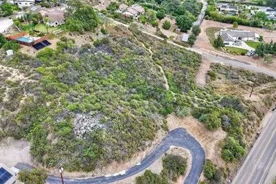 25183 Jesmond Dene Rd, Escondido, CA 92026 - Photo 10