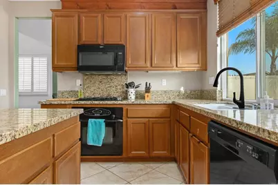 28787 Tonya Street, Murrieta, CA 92563 - Photo 16