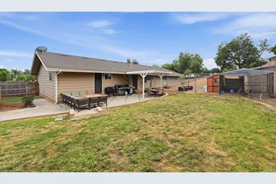 2265 Warmlands Avenue, Vista, CA 92084 - Photo 44