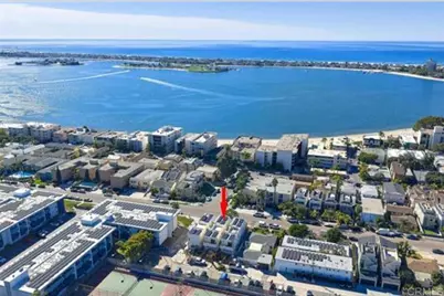 3901 Haines, San Diego, CA 92109 - Photo 2