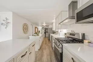 33 Parkwood Ln, Oceanside, CA 92054 - Photo 12