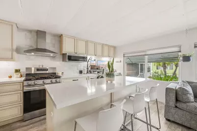 33 Parkwood Lane, Oceanside, CA 92054 - Photo 8