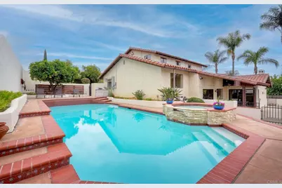 2740 Crownpoint Pl, Escondido, CA 92027 - Photo 2