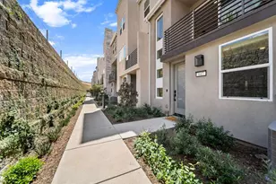 647 Fahrenheit Dr, San Marcos, CA 92078 - Photo 2