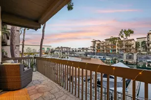 7126 Marina Pacifica Dr, Long Beach, CA 90803 - Photo 2
