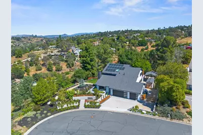 806 Needlerock Place, Escondido, CA 92025 - Photo 2