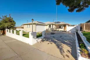 4914 Zion Ave, San Diego, CA 92120 - Photo 2