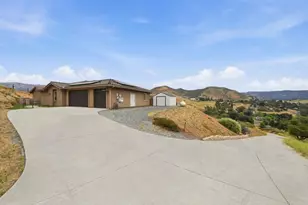 1910 Harbison Canyon Rd, El Cajon, CA 92019 - Photo 2