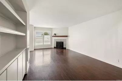 694 Ascot Drive, Vista, CA 92083 - Photo 2