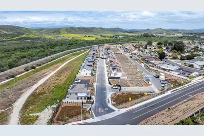 707 Kingbird Loop, Oceanside, CA 92058 - Photo 6