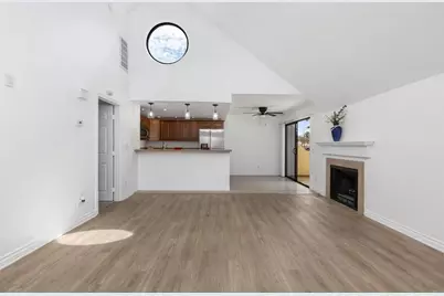 333 Melrose Dr. #F, Vista, CA 92083 - Photo 6