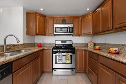 333 Melrose Dr. #F, Vista, CA 92083 - Photo 10