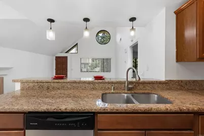 333 Melrose Dr. #F, Vista, CA 92083 - Photo 30