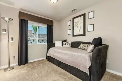 220 Journeys End, Vista, CA 92083 - Photo 18