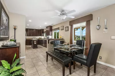 220 Journeys End, Vista, CA 92083 - Photo 10