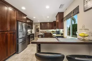 220 Journeys End, Vista, CA 92083 - Photo 12