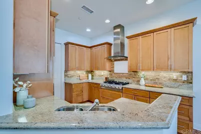 4529 Cove Drive, Carlsbad, CA 92008 - Photo 16