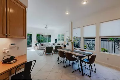 6374 Paseo Aspada Street, Carlsbad, CA 92009 - Photo 10