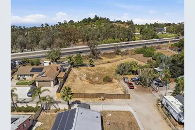 564 Rolling Hills Road, Vista, CA 92083 - Photo 2