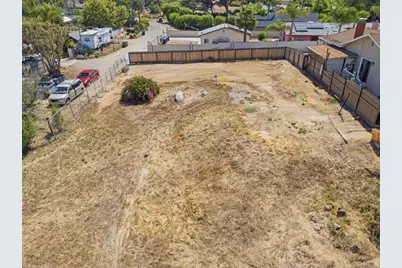 564 Rolling Hills Road, Vista, CA 92083 - Photo 16