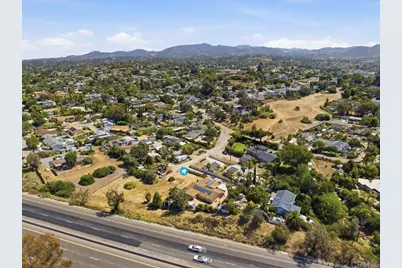 564 Rolling Hills Road, Vista, CA 92083 - Photo 28