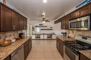 2094 Thibodo Ct, Vista, CA 92081 - Photo 2