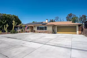 2094 Thibodo Ct, Vista, CA 92081 - Photo 46