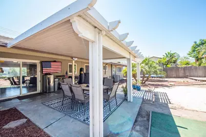 2094 Thibodo Ct, Vista, CA 92081 - Photo 26