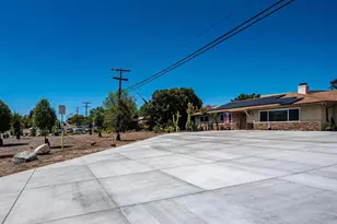 2094 Thibodo Ct, Vista, CA 92081 - Photo 40