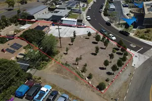 2094 Thibodo Ct, Vista, CA 92081 - Photo 2