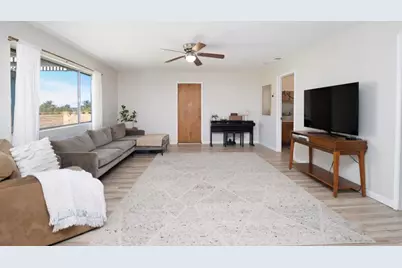 500 Beaumont Drive, Vista, CA 92084 - Photo 8