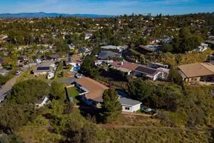 500 Beaumont Dr, Vista, CA 92084 - Photo 36