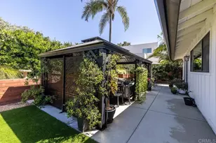 8675 Glenwick Ln, La Jolla, CA 92037 - Photo 30