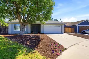 1835 Debra Ln, Vista, CA 92084 - Photo 2