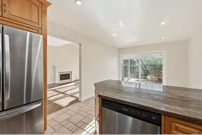 819 Daphne Court, Carlsbad, CA 92011 - Photo 14