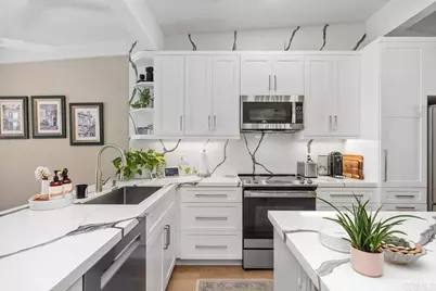 2327 Caringa Way #3, Carlsbad, CA 92009 - Photo 16