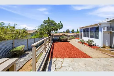 421 Hillcrest Lane, Fallbrook, CA 92028 - Photo 26