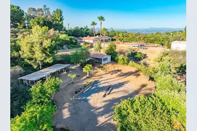 16355 Whispering Oaks Drive, Ramona, CA 92065 - Photo 4